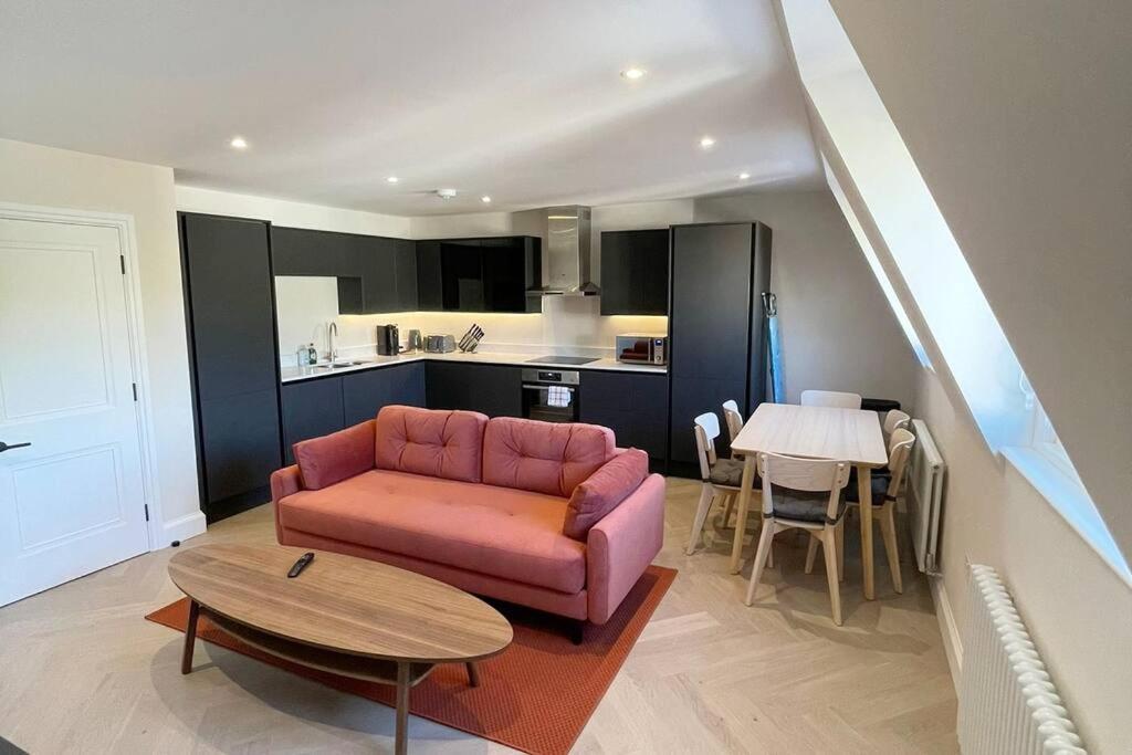 Apartments In The Heart Of Richmond, London Richmond  Eksteriør bilde